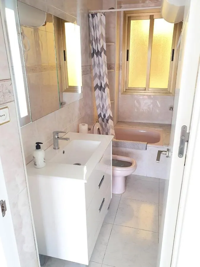 Apartamento En Salou Con Las Vistas Al Port Aventura Spain